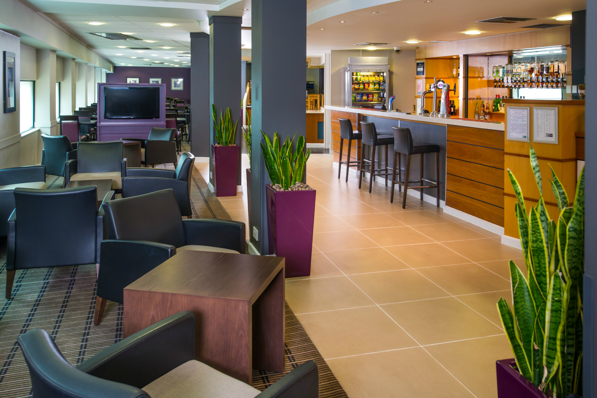 Holiday Inn Express Glasgow Riverside