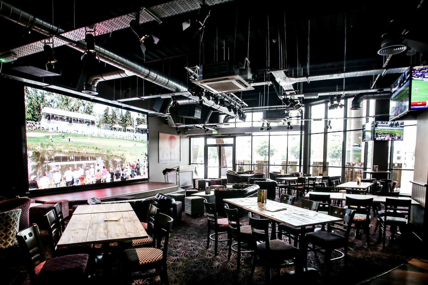 #CLOSED# Shooters Sports Bar - Cardiff