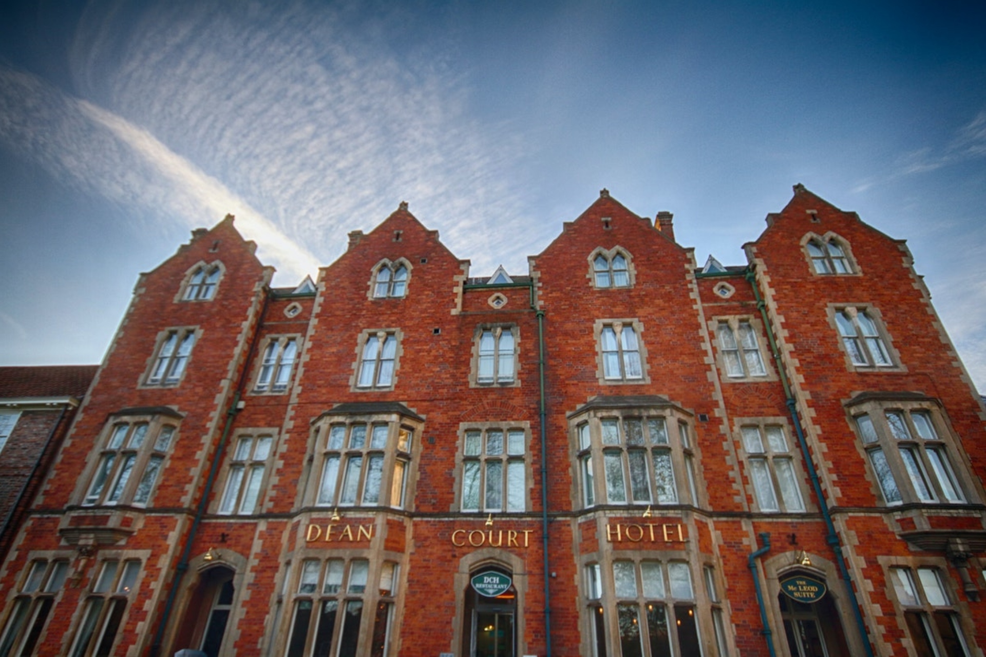 Best Western Premier Collection Dean Court Hotel