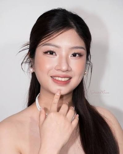 Dear Muse Makeup & Hairstyling