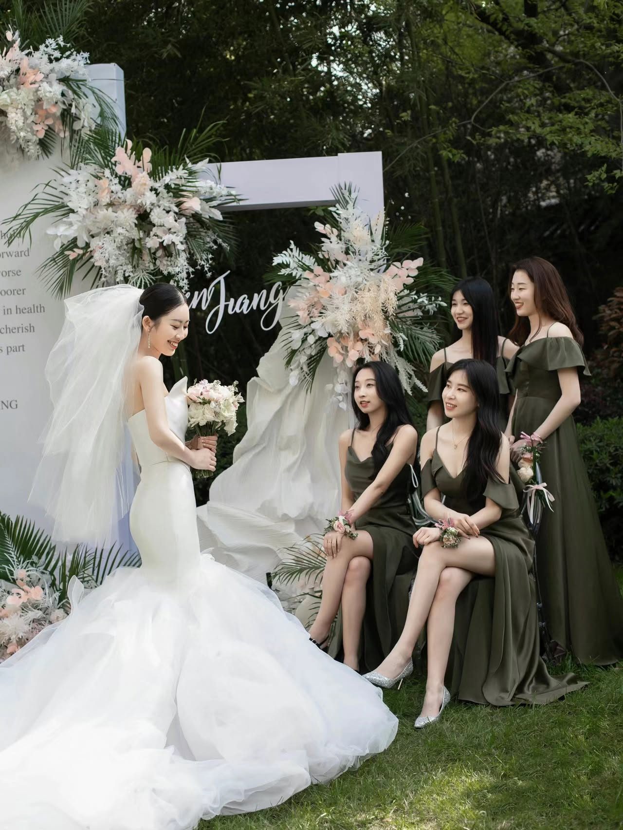 ELEVENTH Gown Studio