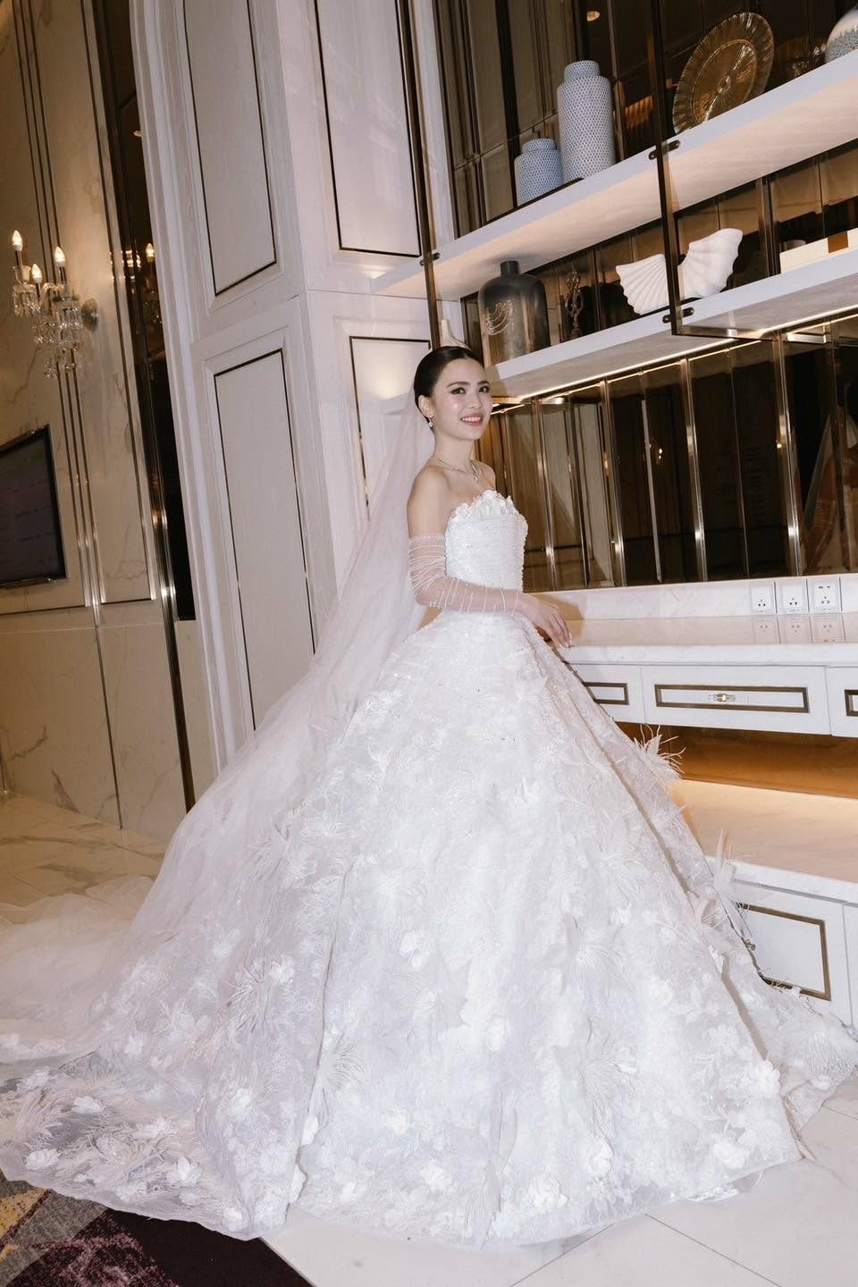 MONIQUE Wedding