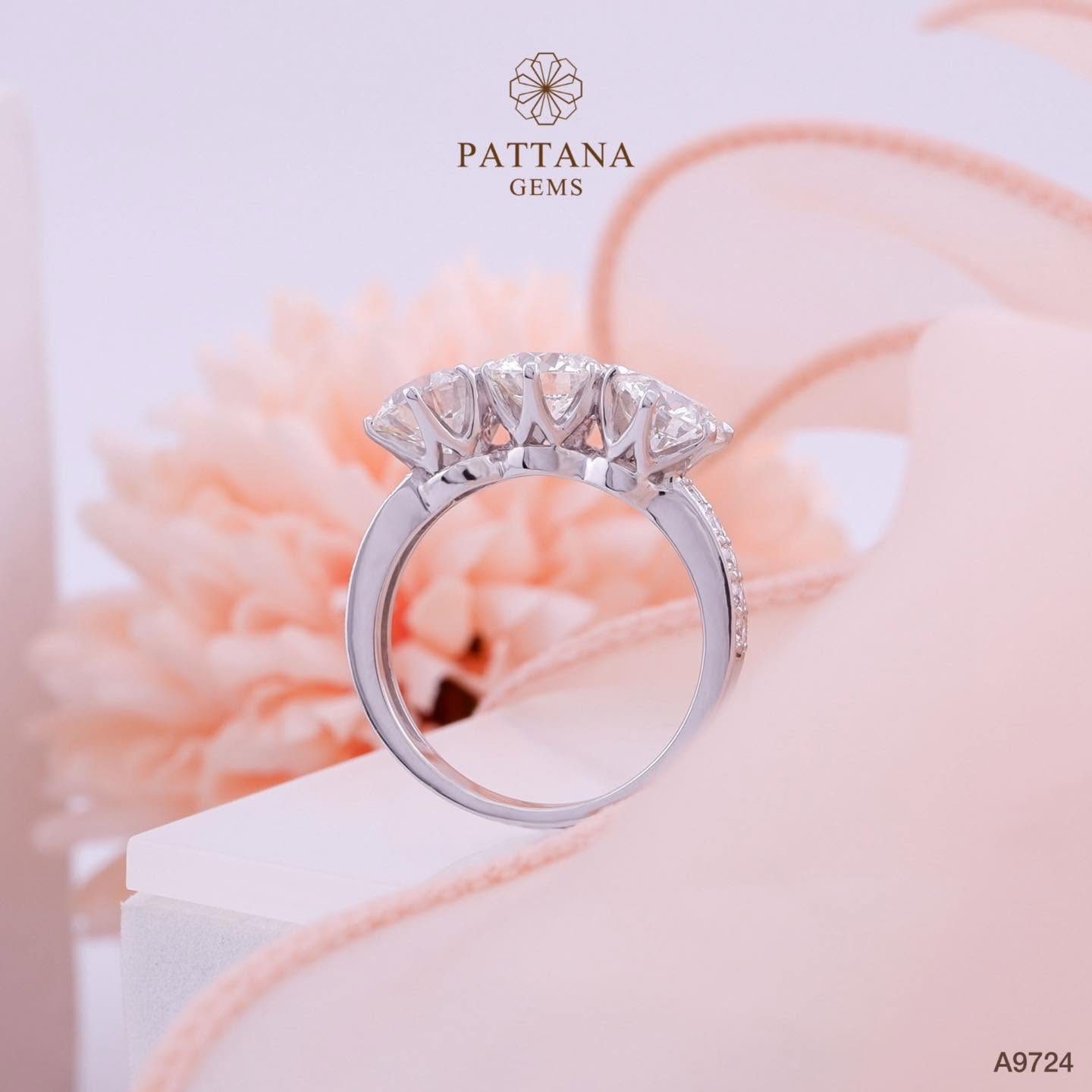 Pattana Gems photo 2