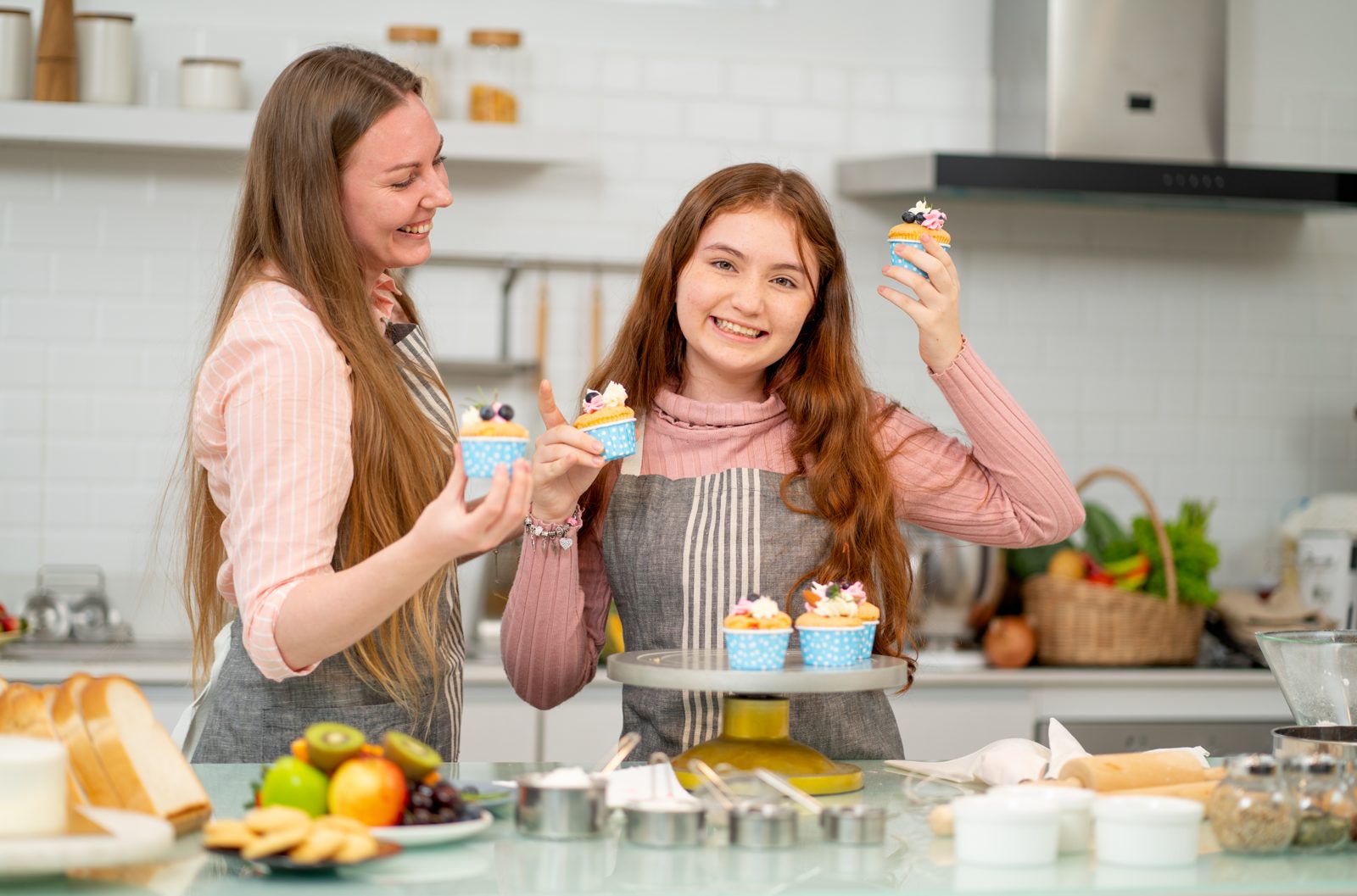 Baking & cupcakes for stag & hen weekends in the UK