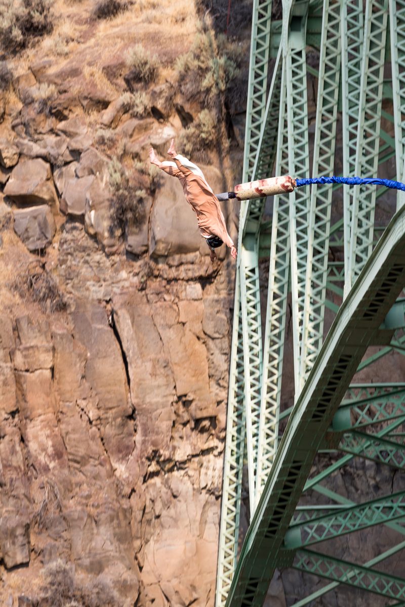 Bungee jumping for stag & hen weekends in the UK