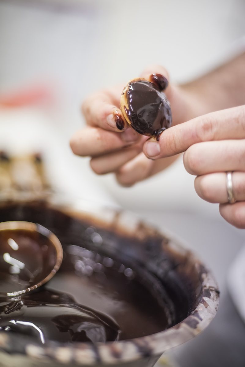 Chocolate & dessert making for stag & hen weekends in the UK