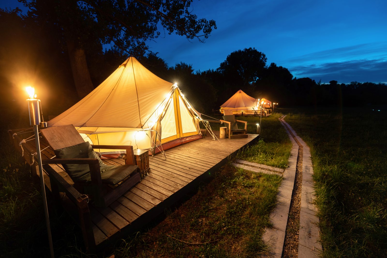 Glamping nights for stag & hen weekends in the UK