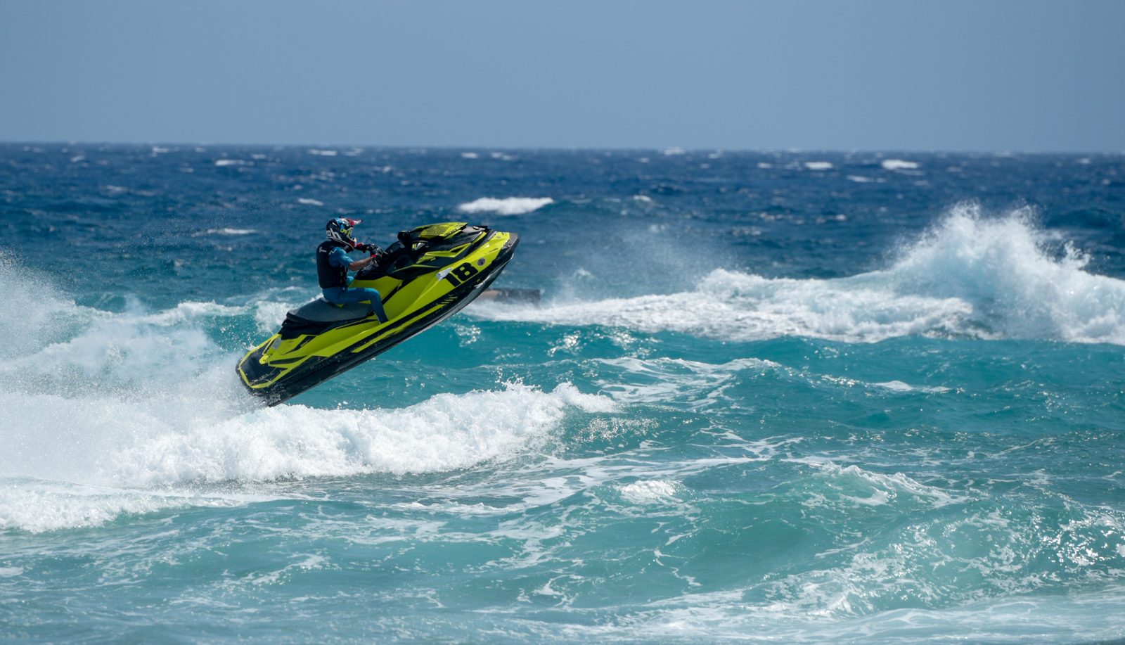 Jet ski & powerboat for stag & hen weekends in the UK