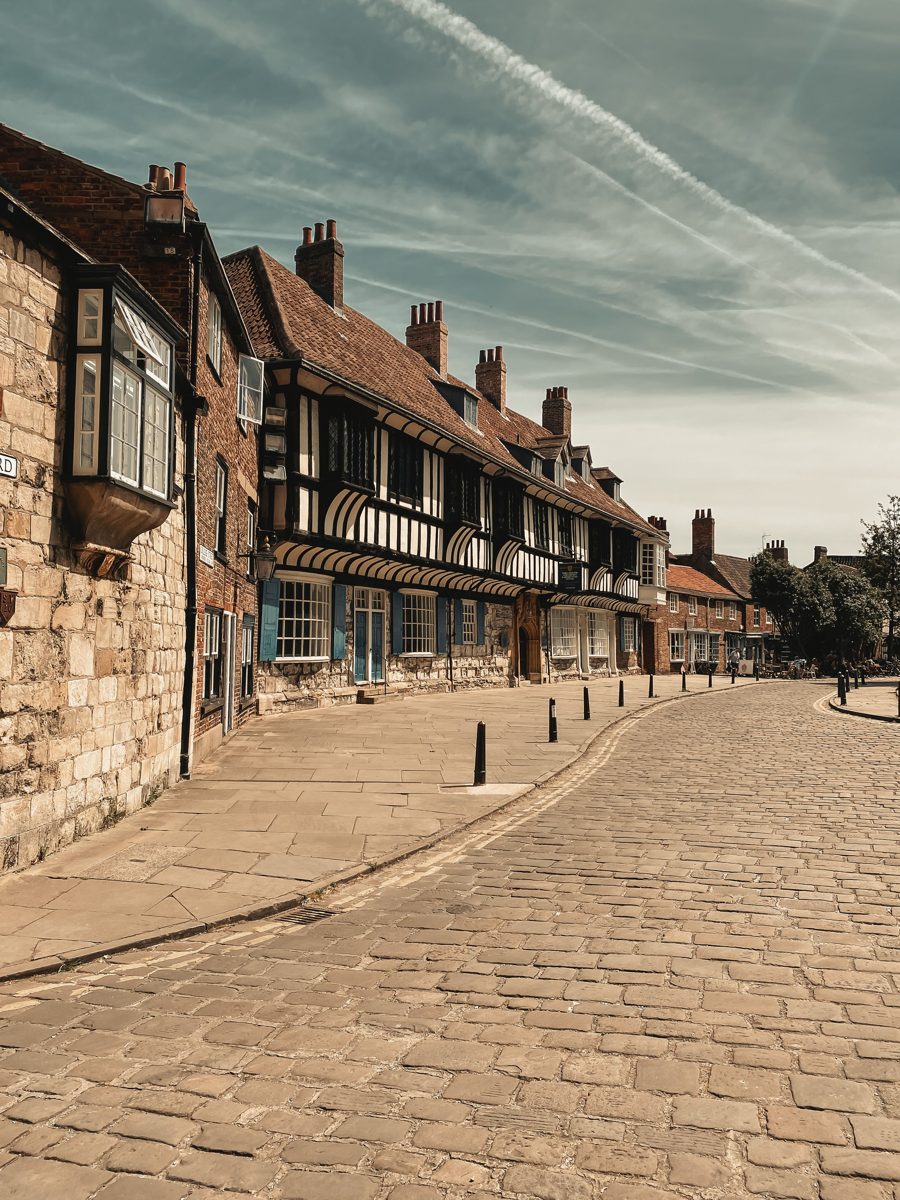 Stag & hen do York: activities, nightlife and practical bases