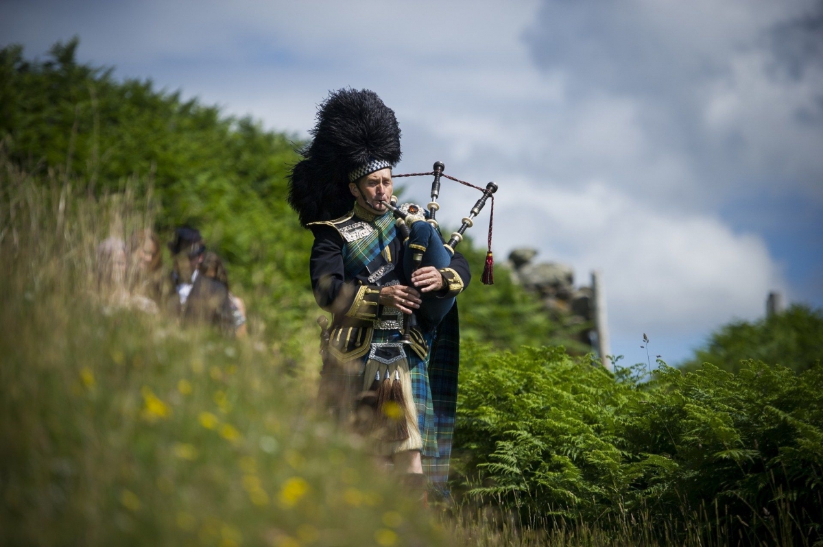 Wee Weddings At Crear