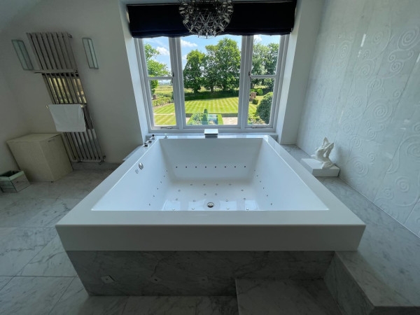 Fernside House And Barn