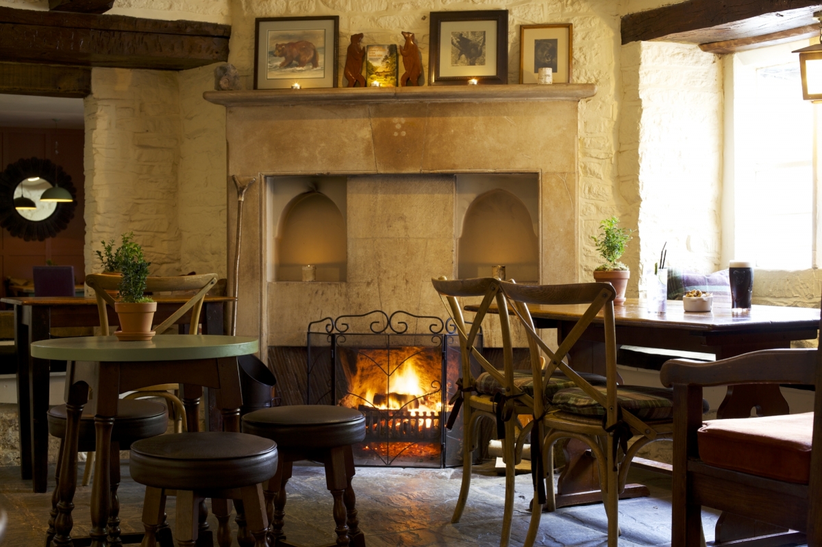 The Bear Of Rodborough Hotel