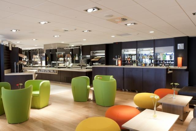 Halliwell @ Venue Wales