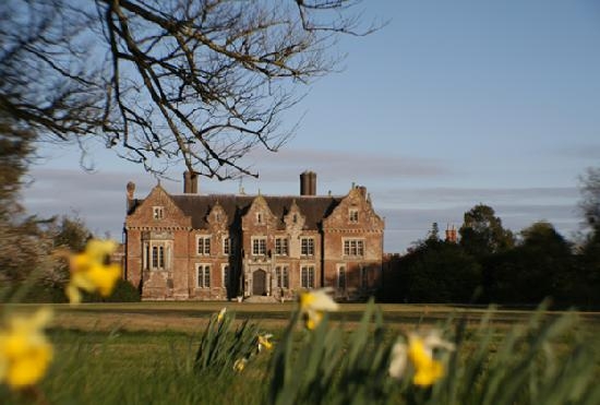 Wells House & Gardens 