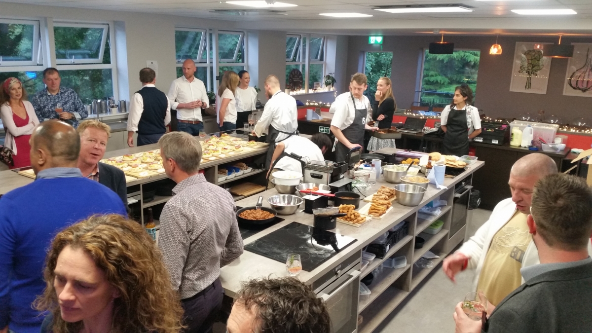 Food Sorcery - Cookery School 