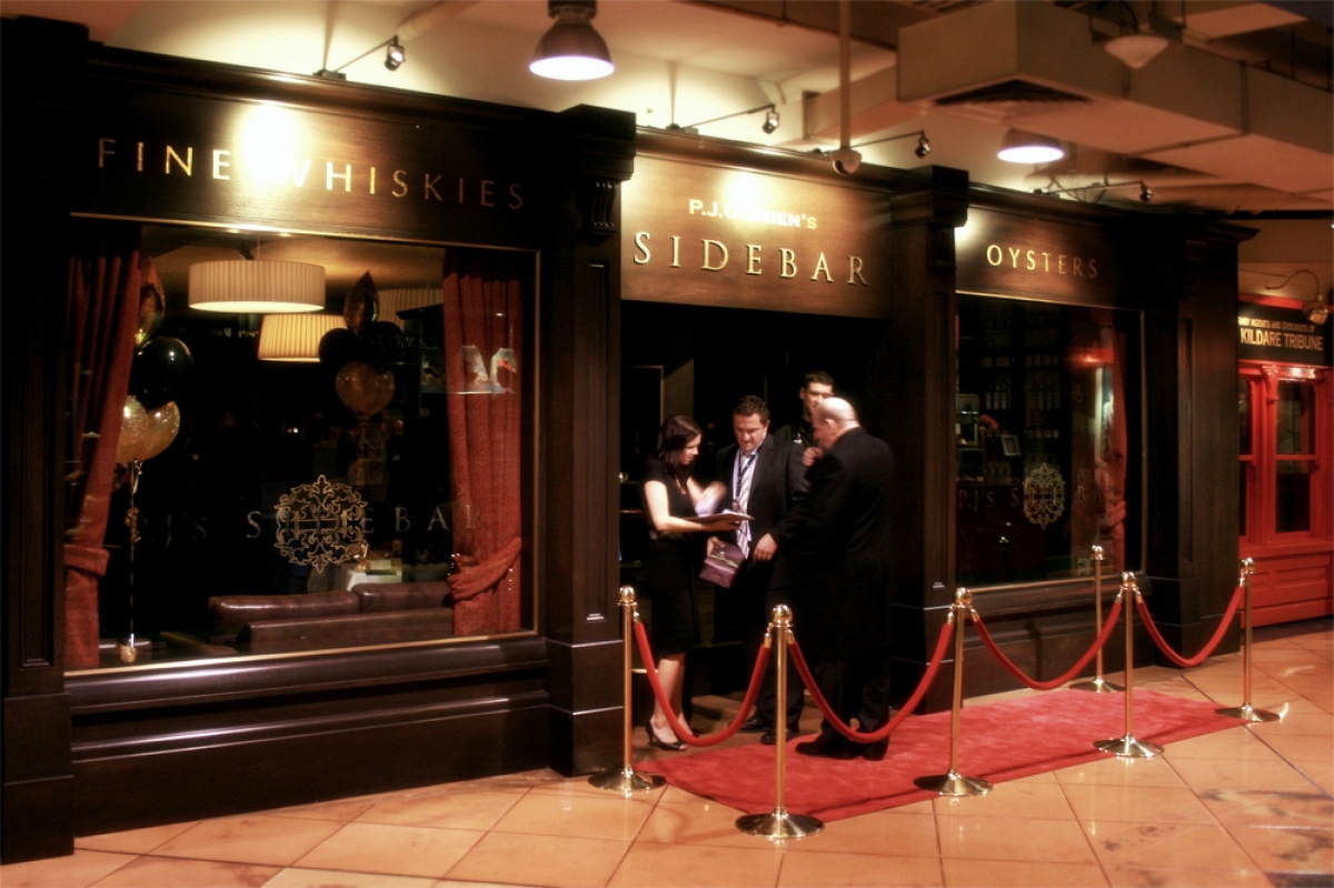 PJ O'Briens Side Bar