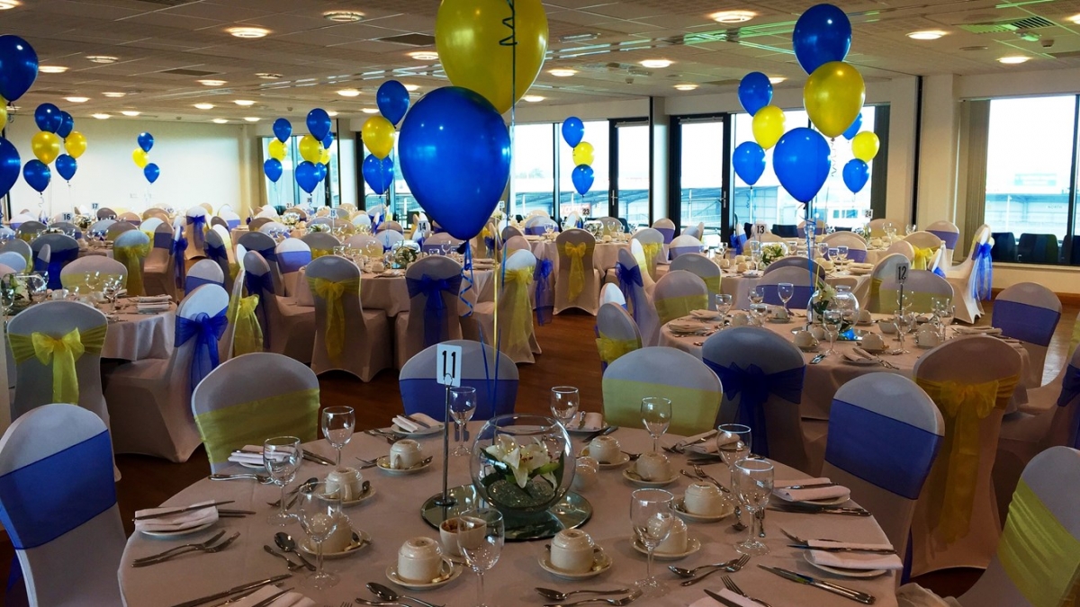 Theatre Style: max 327 Dinner Style: max 340 Cabaret Style: max 219