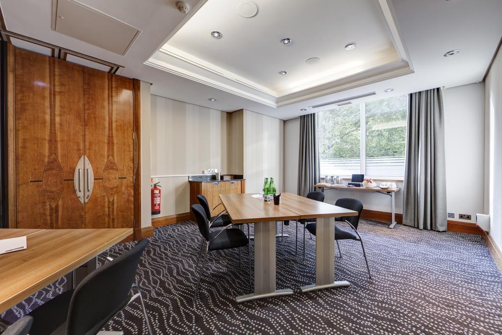 Thistle Kensington Gardens