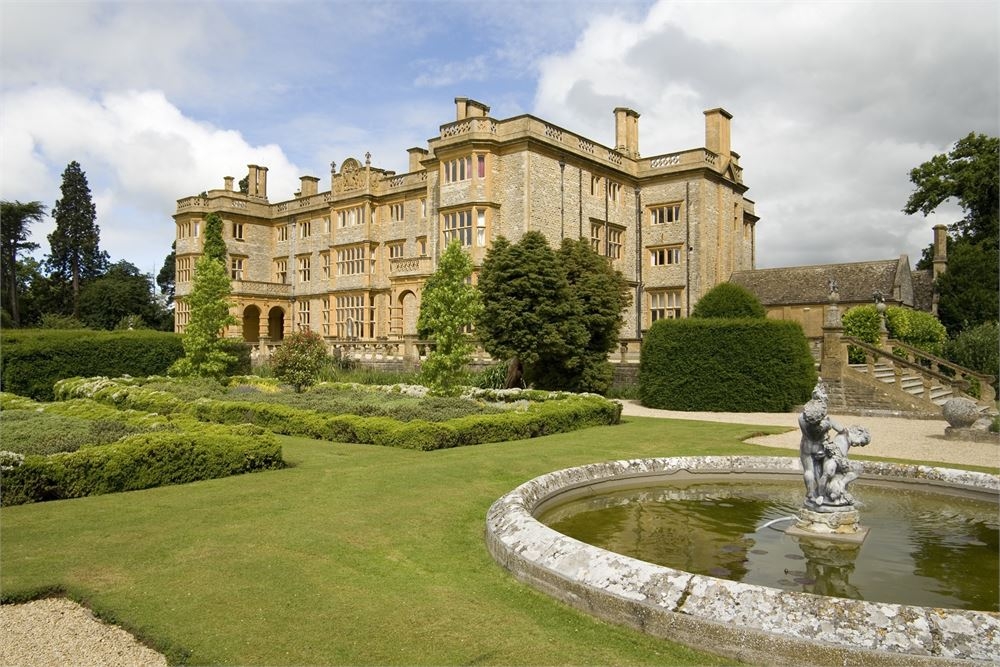 Eynsham Hall