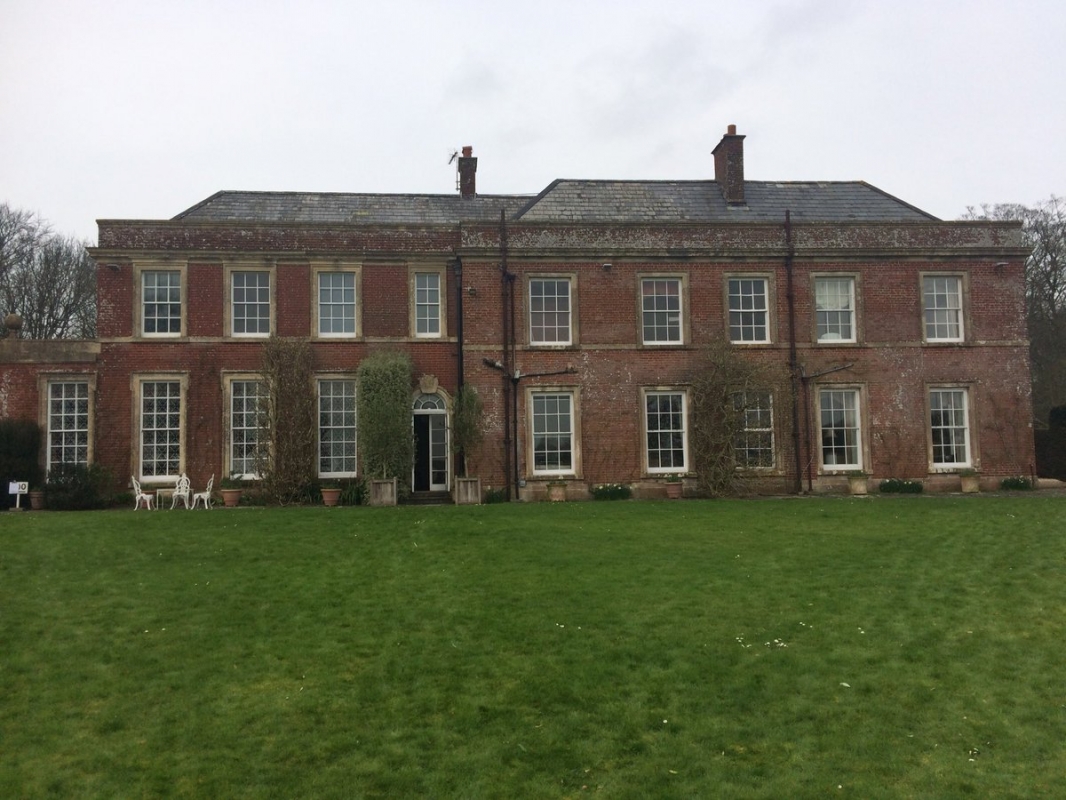 Yarlington House