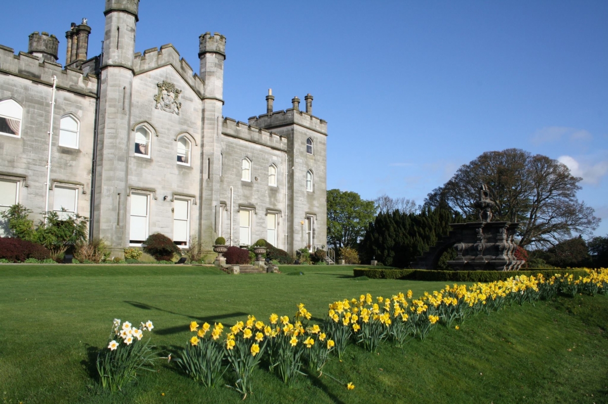 Dundas Castle