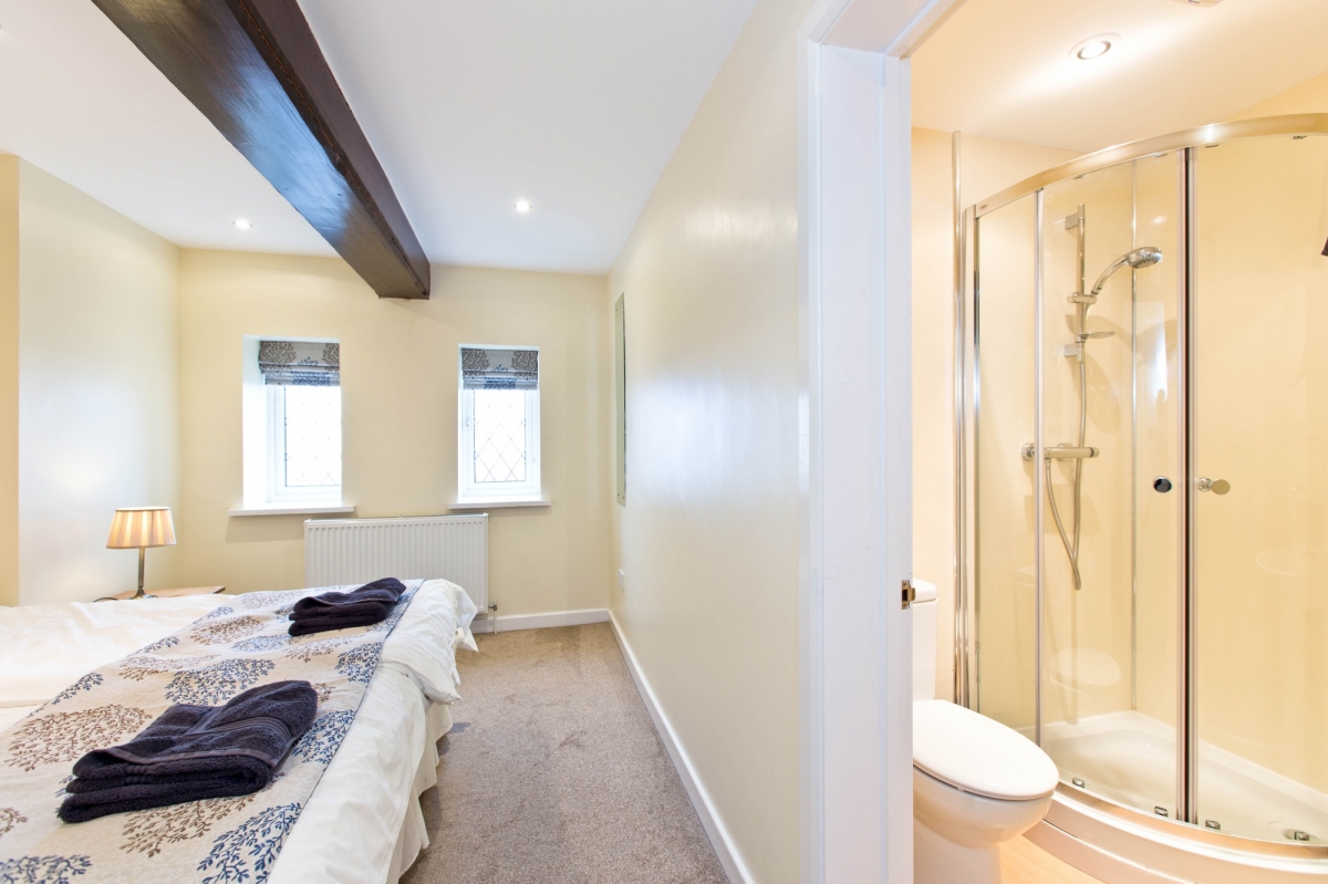 10 bedrooms, all en suite