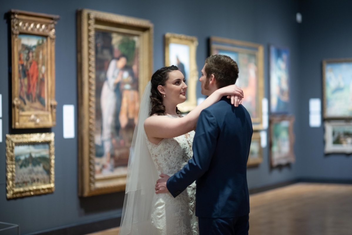 Laing Art Gallery wedding photograph by Laurence Sweeney Photography