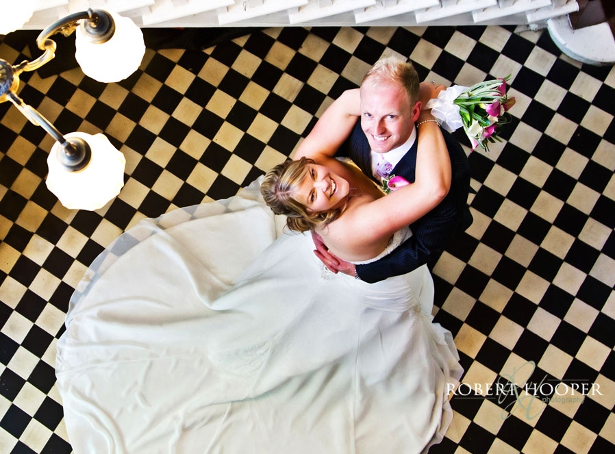 Romance in the foyer at Ripley