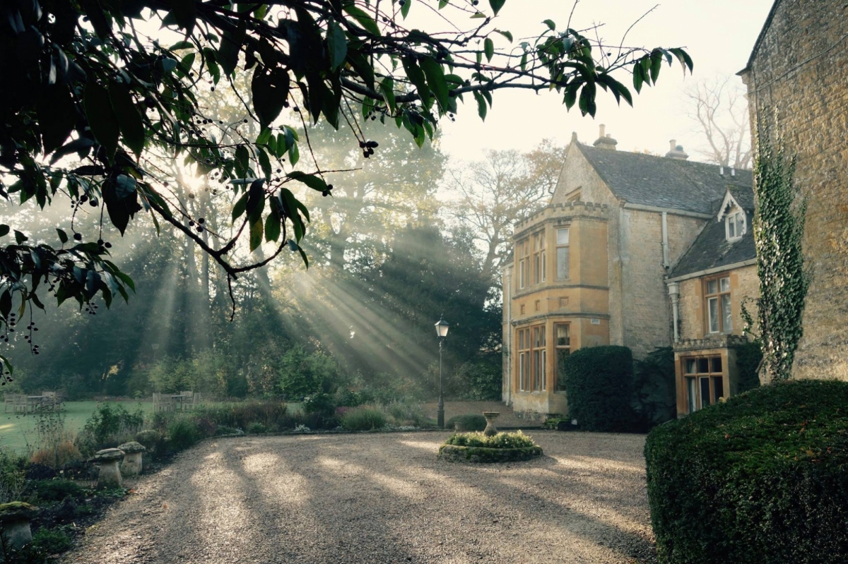 Lords Of The Manor Hotel