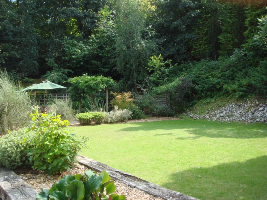 Garden for exclusive use of hirer