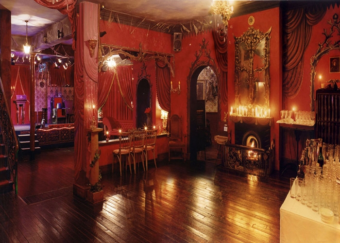 Simon Drake's House Of Magic