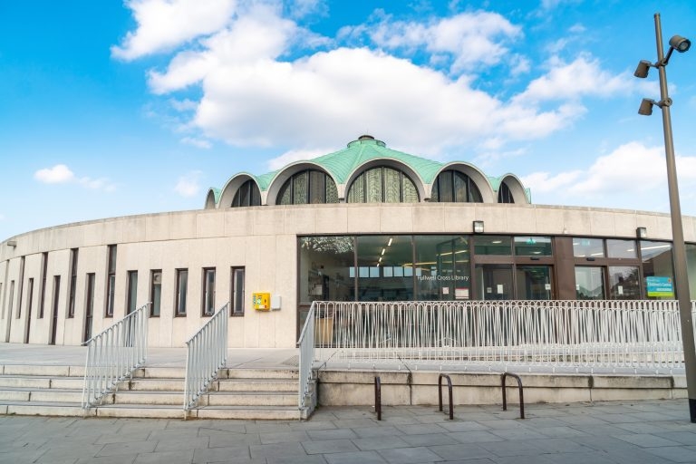 Fullwell Cross Library