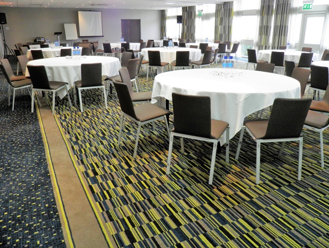 Nottingham Lacesuite  (Cabaret)