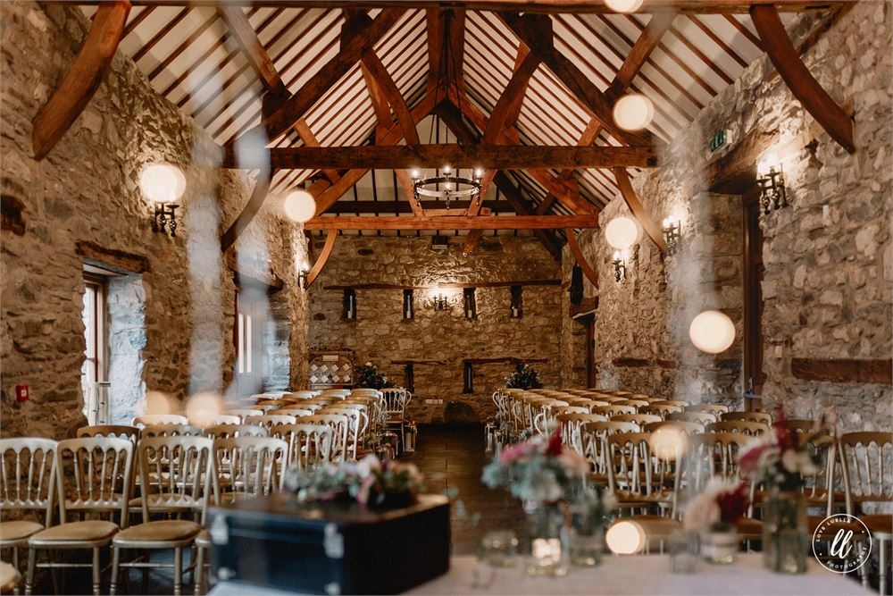 Plas Isaf Country Barn And Gardens