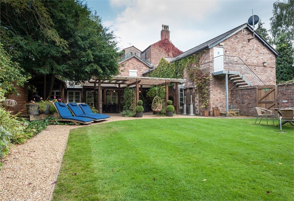 Eleven Didsbury Park