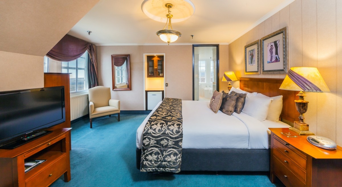 Chateau Tongariro Hotel