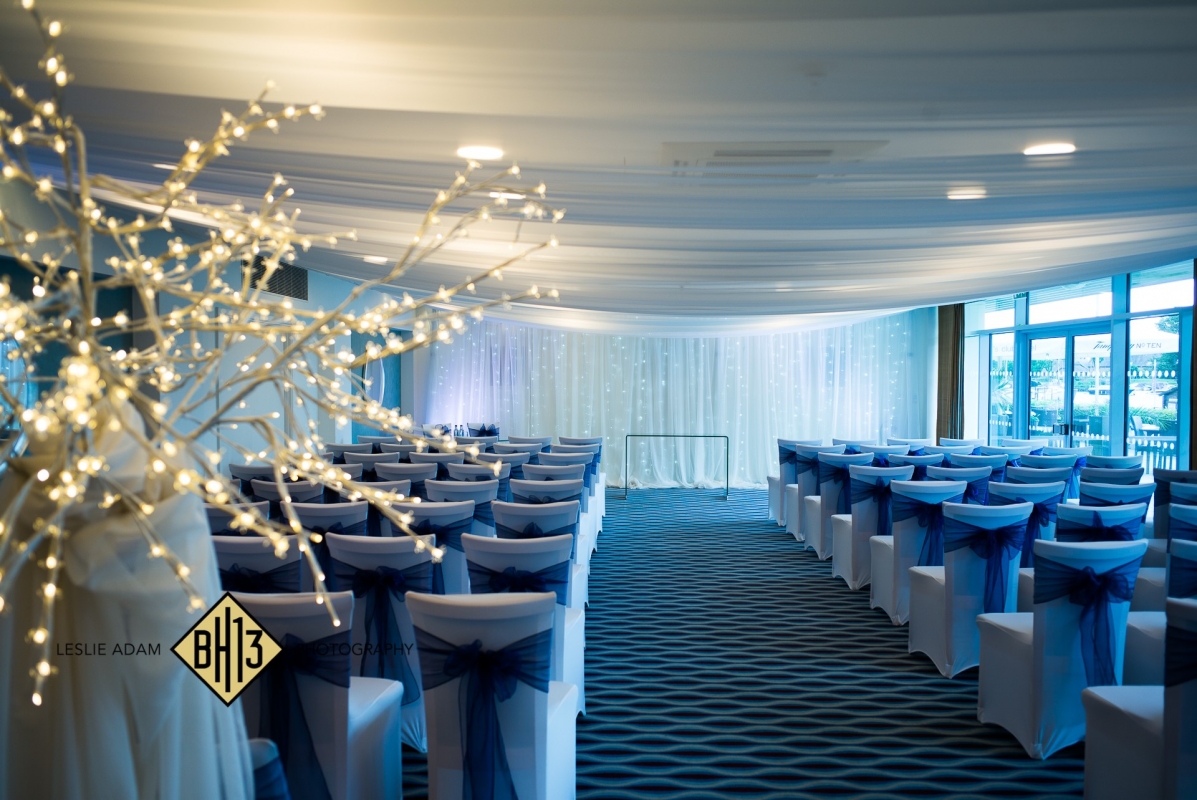 Captain's Club Hotel 