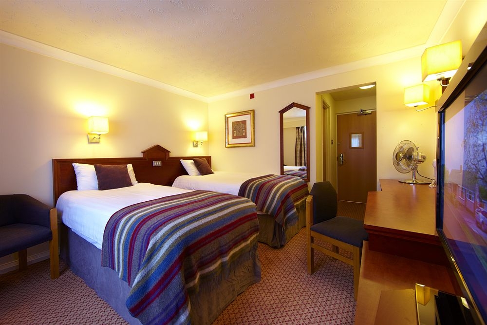 The Village Hotel, Hyde