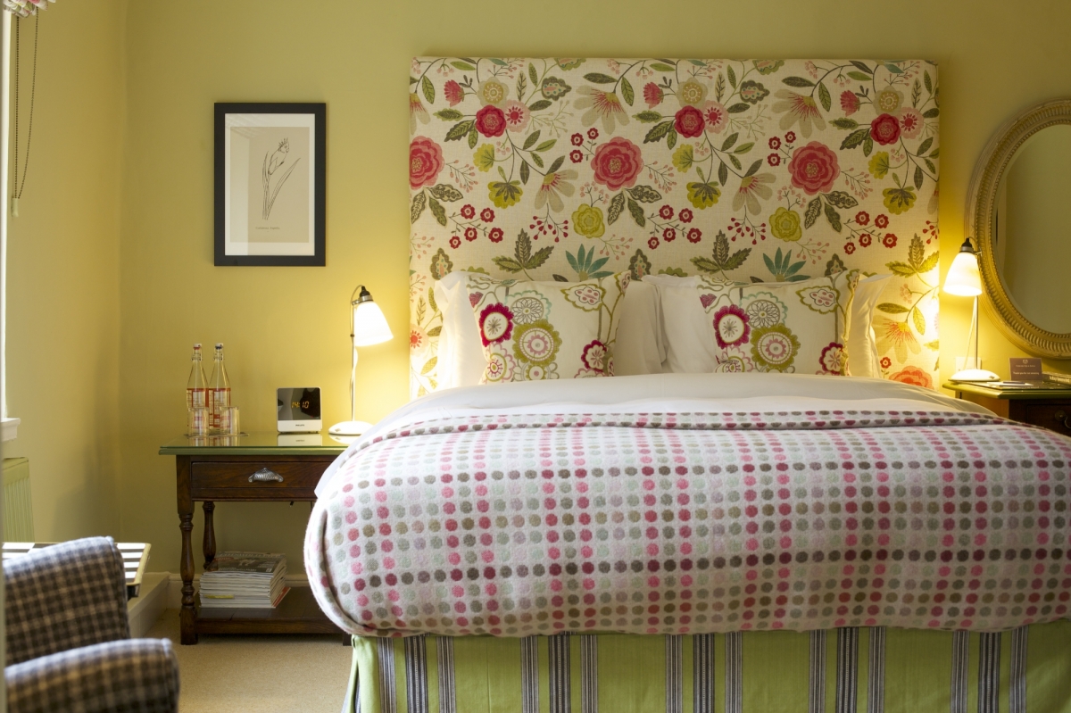 The Bear Of Rodborough Hotel