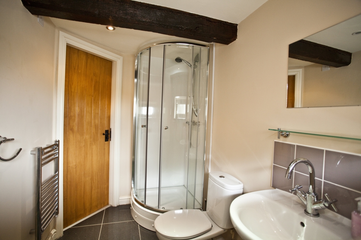 One of the 13 bathrooms