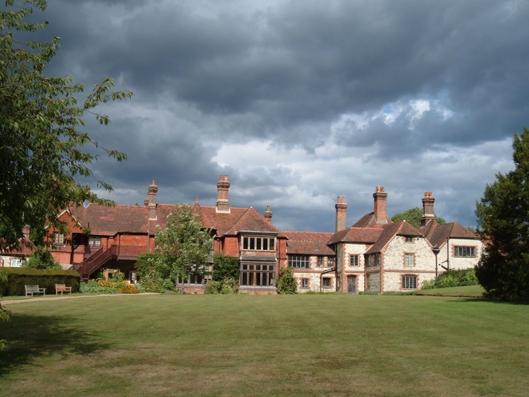 Gilbert White & The Oates Collection 