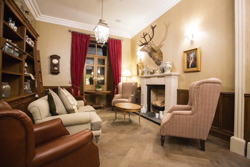 Muckrach Country House