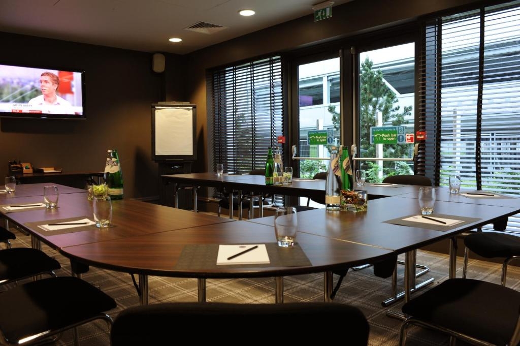 Village Hotel Ashton