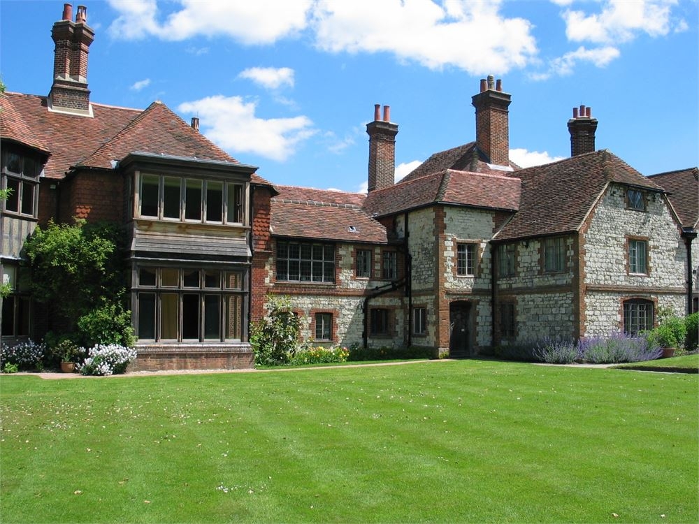 Gilbert White & The Oates Collection 