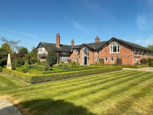 Fernside House And Barn