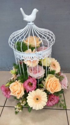 table centre bird cage arrangement