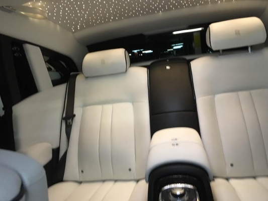 Rolls Royce Phantom Wedding Car inside View
