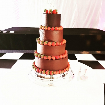 Chocolatebdecadent wedding cake 