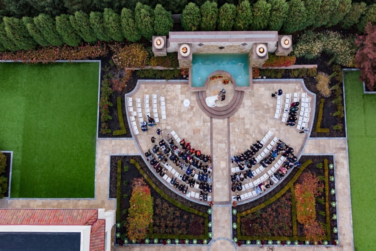 Photo from venue website (owner permission confirmed)