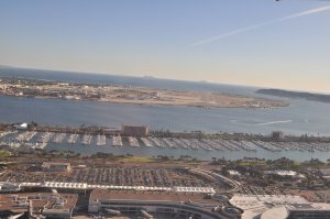 Wikimedia Commons photo for Hilton San Diego Airport/Harbor Island